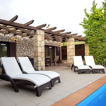 Villa Dimitra *